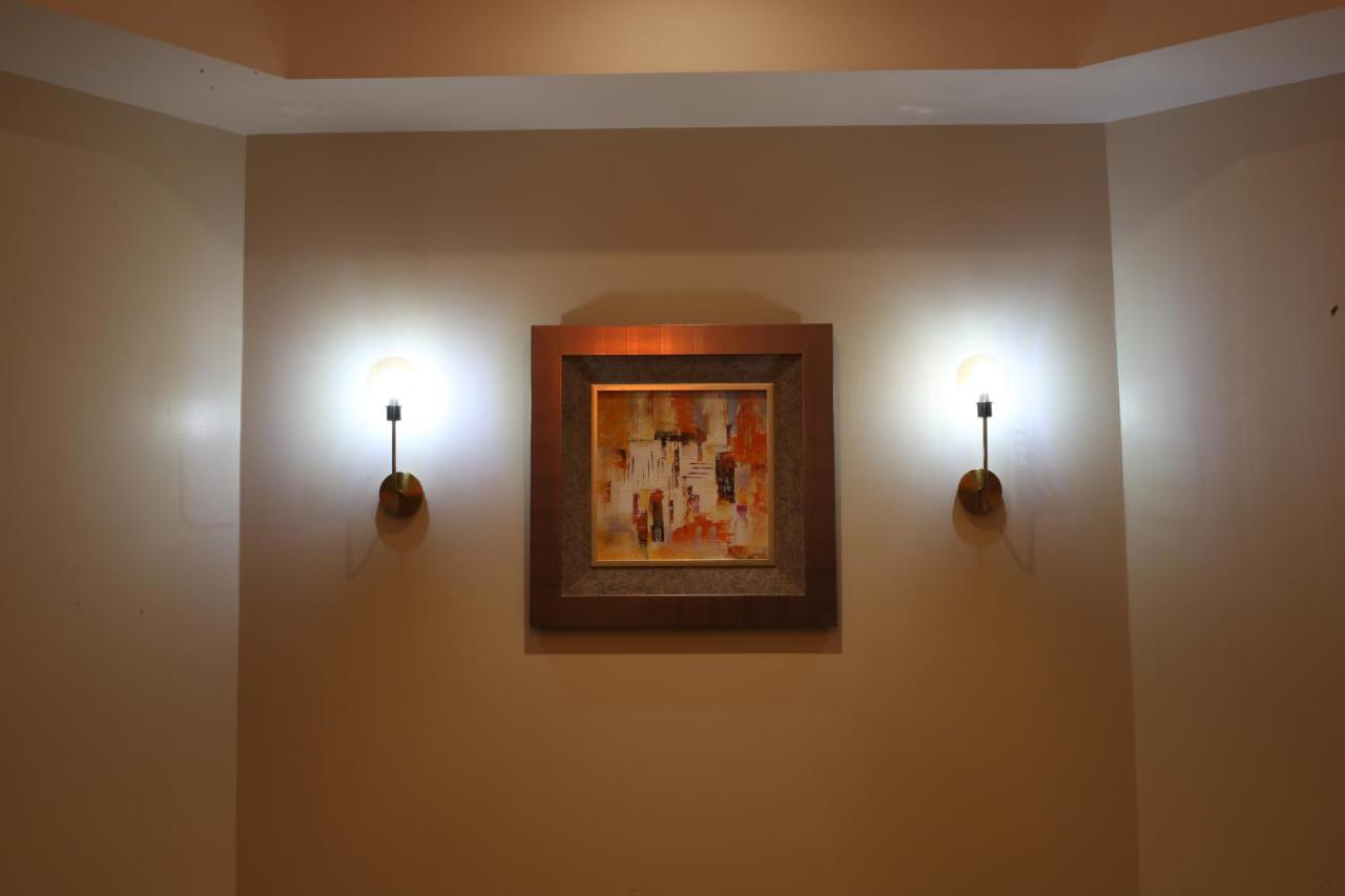 Rahhal Hotel Suites Янбу Екстериор снимка